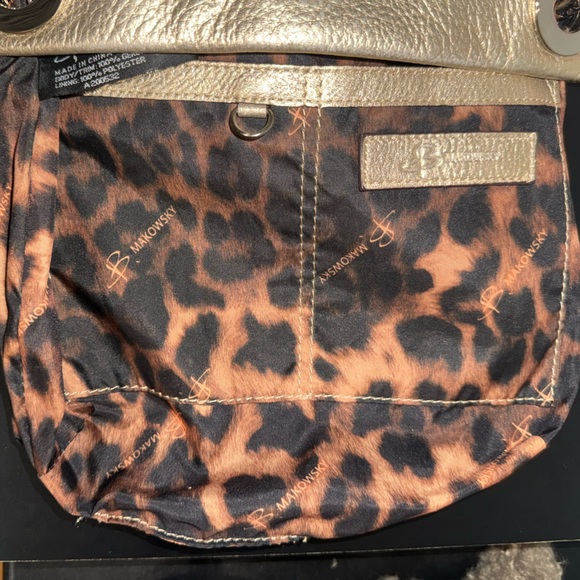 B Makowsky Metallic Gold Leather Crossbody Bag with free bag Scarf! NWOT - Picture 9 of 9